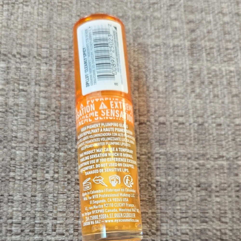 Nyx Duck Plump Clearly‎ Spicy 01